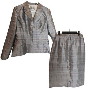 Teri Jon plaid silk suit set blazer skirt size 10
